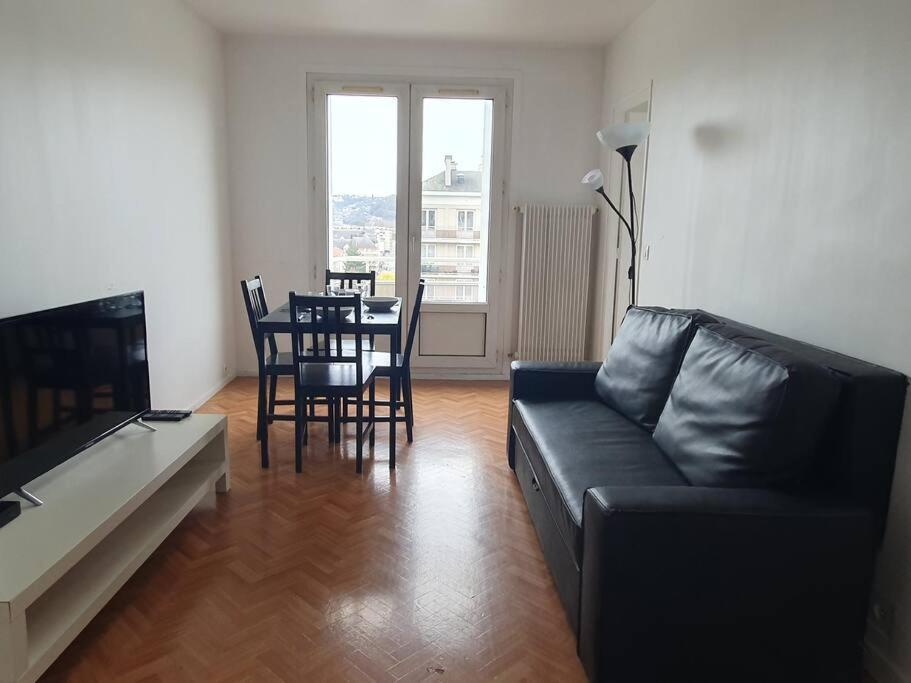 Spacieux F4 Avec Vue Panoramique Et 2 Places De Parking รูออง ภายนอก รูปภาพ