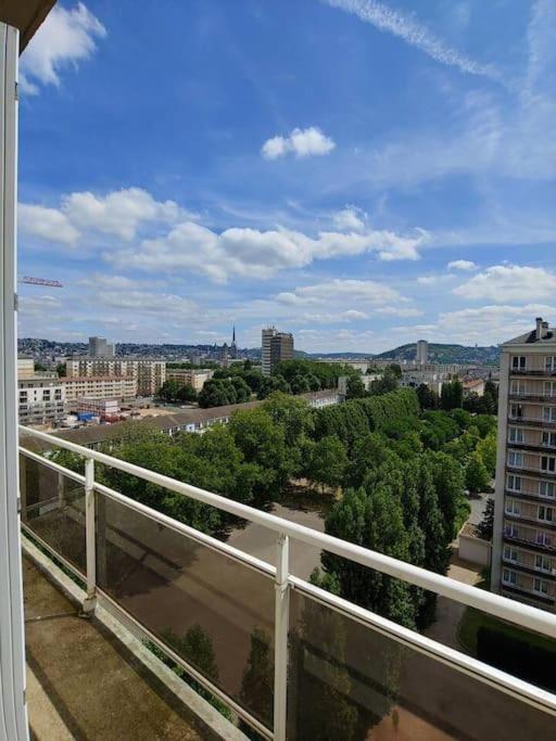 Spacieux F4 Avec Vue Panoramique Et 2 Places De Parking รูออง ภายนอก รูปภาพ